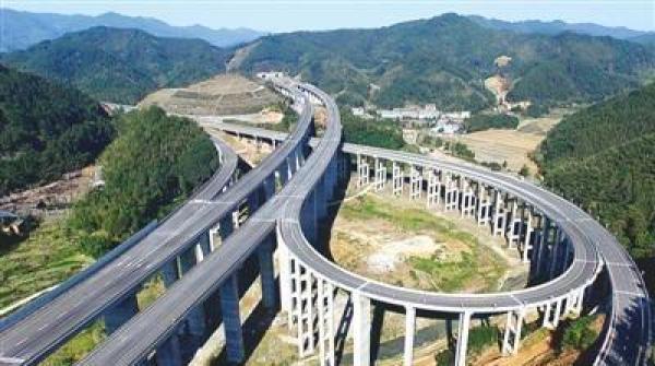 京臺(tái)高速 跨海之路再進(jìn)一步，公路工程直通寶島新篇章